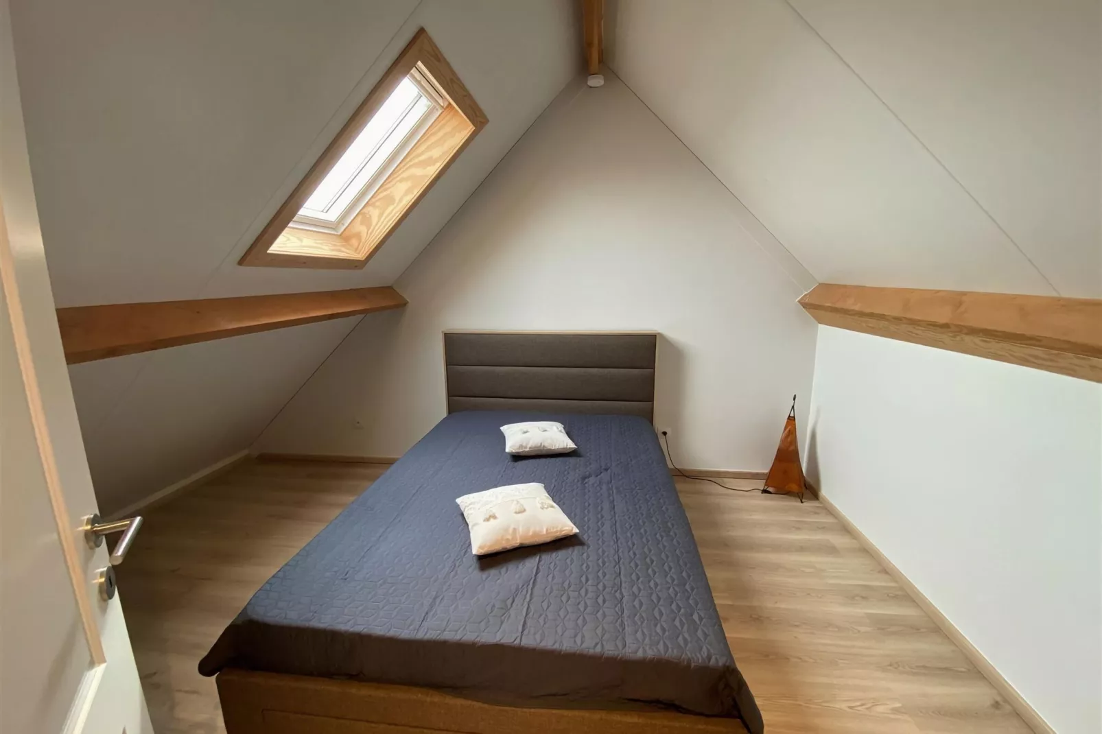 W62-Bedroom