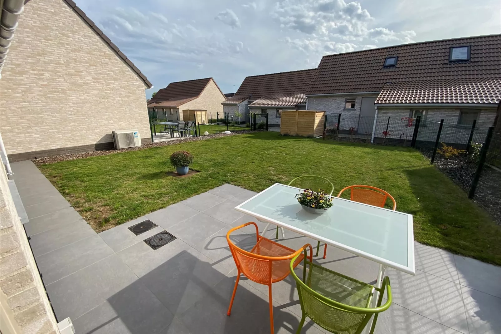 W70-Terrace balcony
