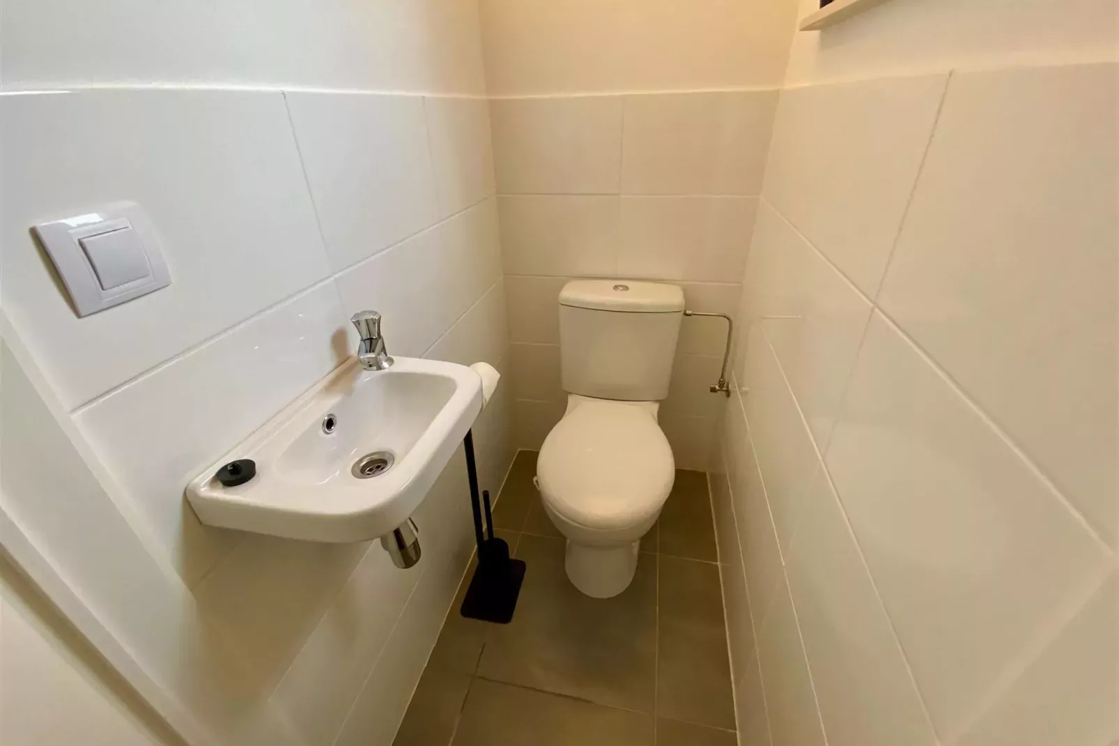 W74-Bathroom