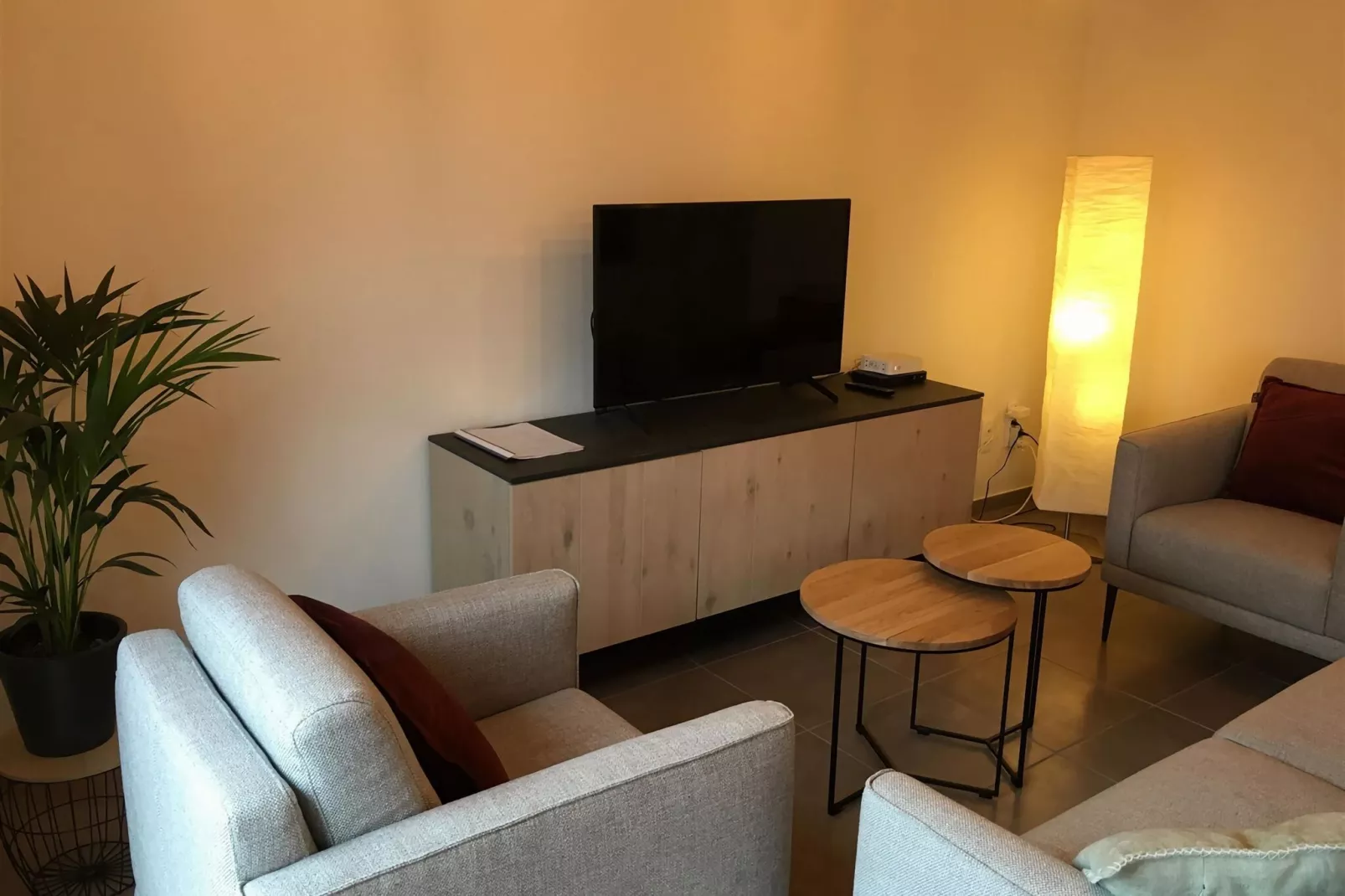W88-Living room