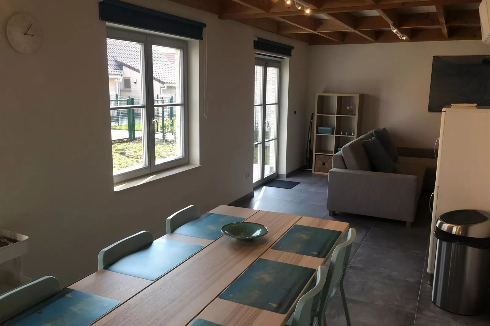 W89-Dining room