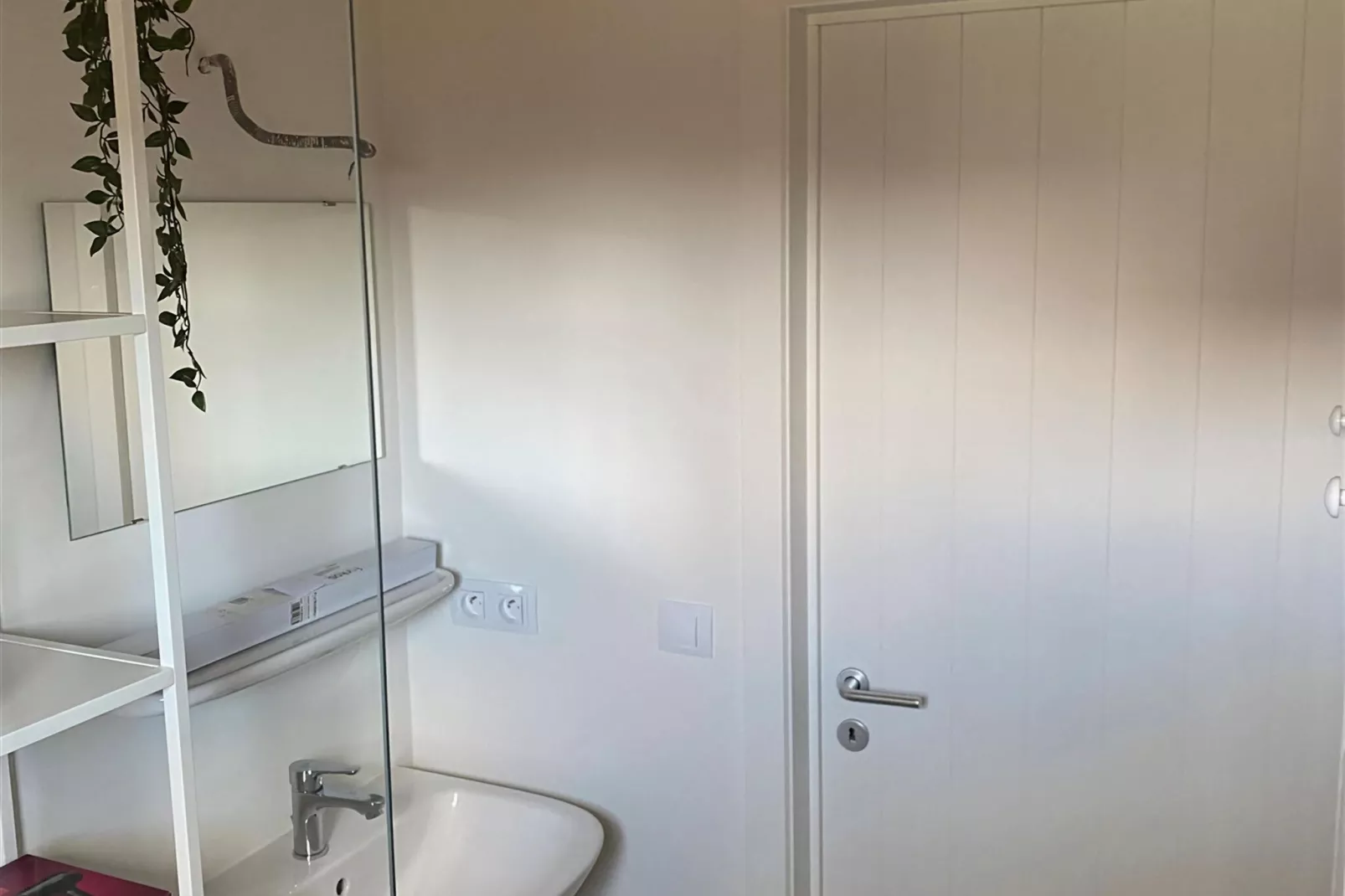 W89-Bathroom