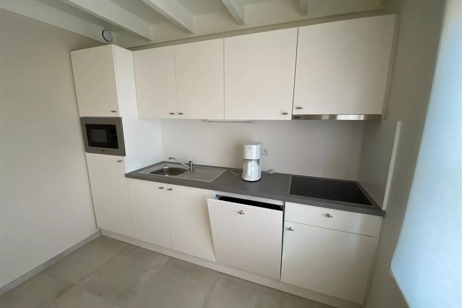 W90-Kitchen