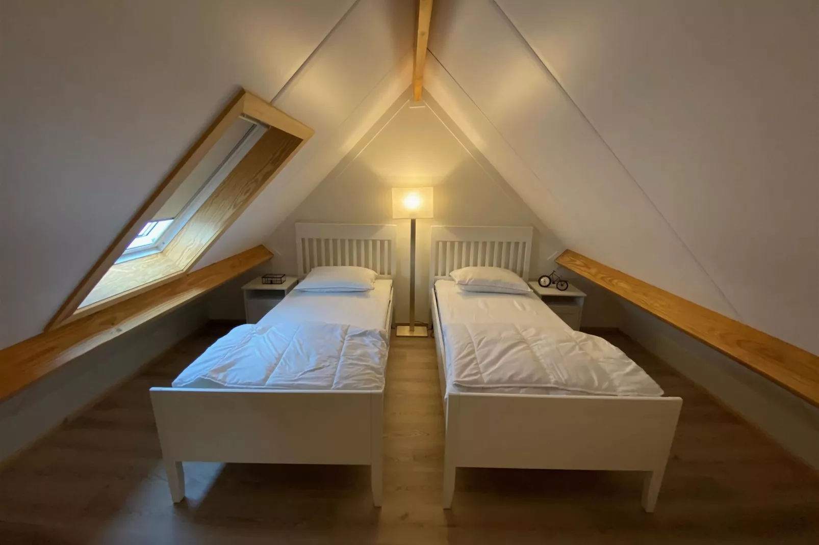 W90-Bedroom