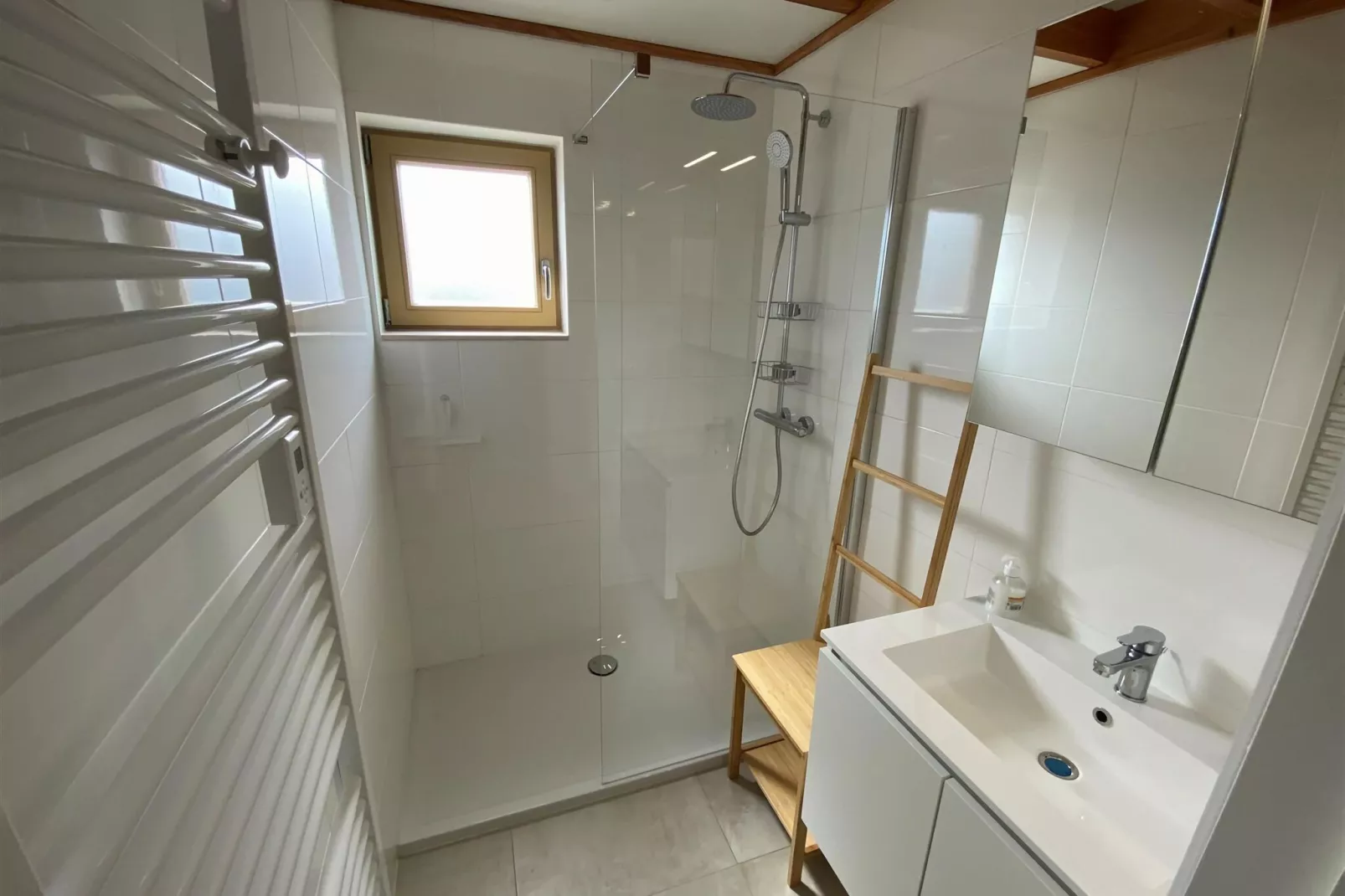 W90-Bathroom
