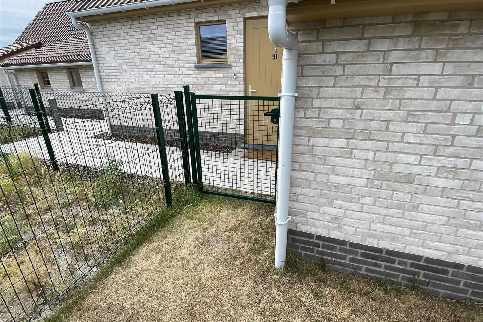 W91-Exterior summer