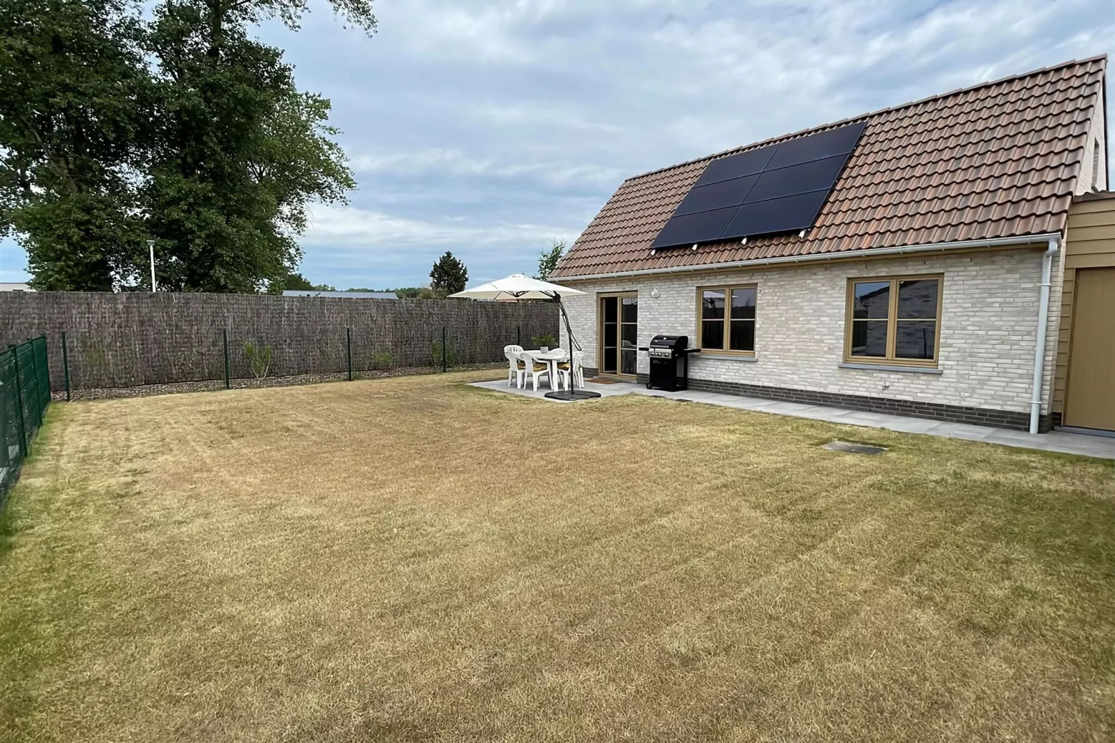 W91-Exterior summer
