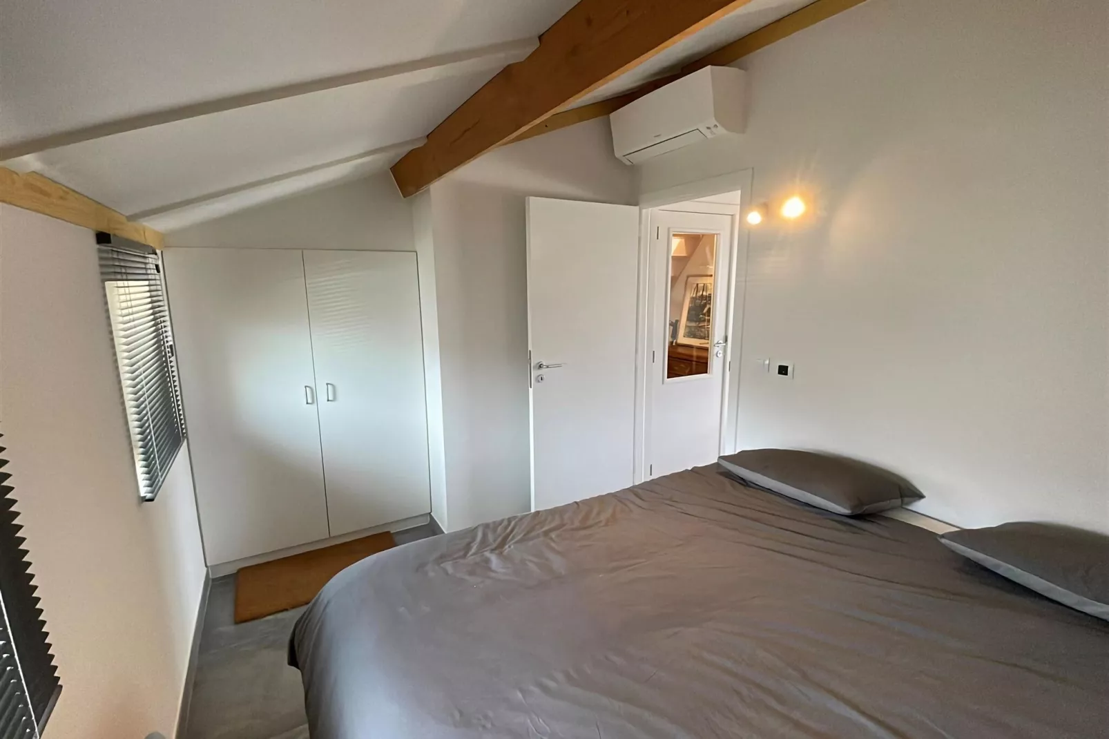 W91-Bedroom