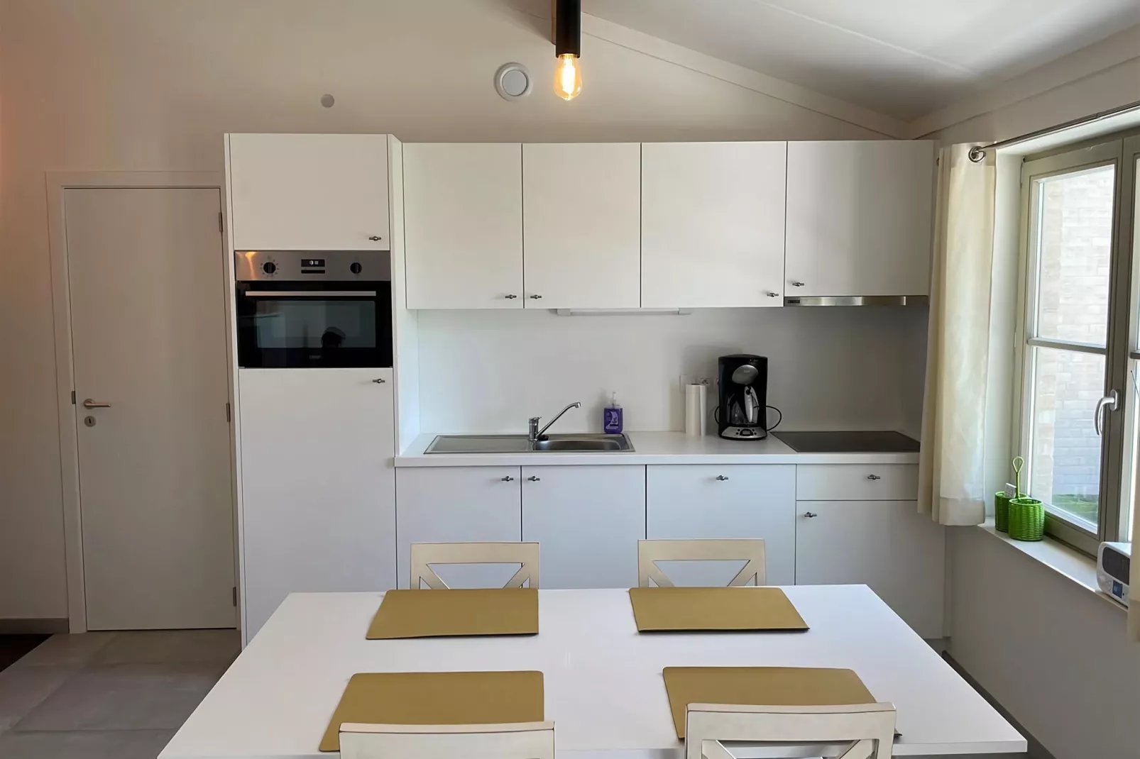 W94-Kitchen