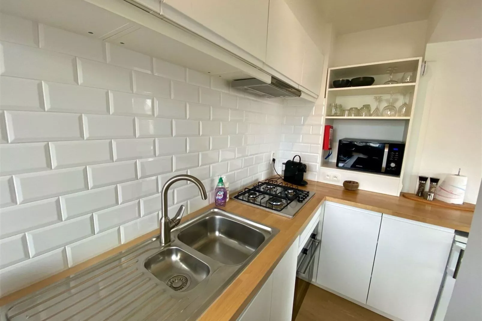 Chopin 402-Kitchen