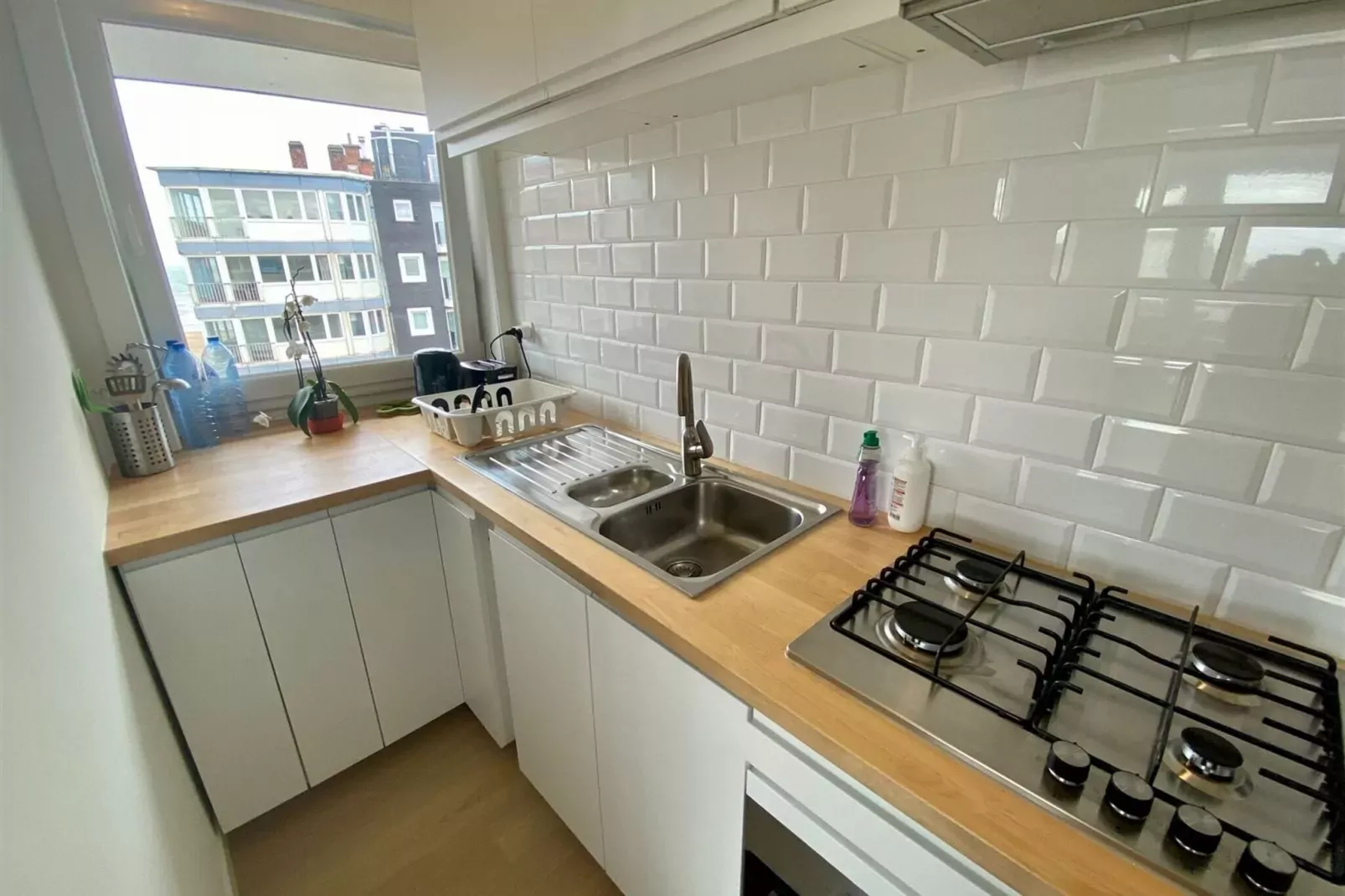 Chopin 402-Kitchen
