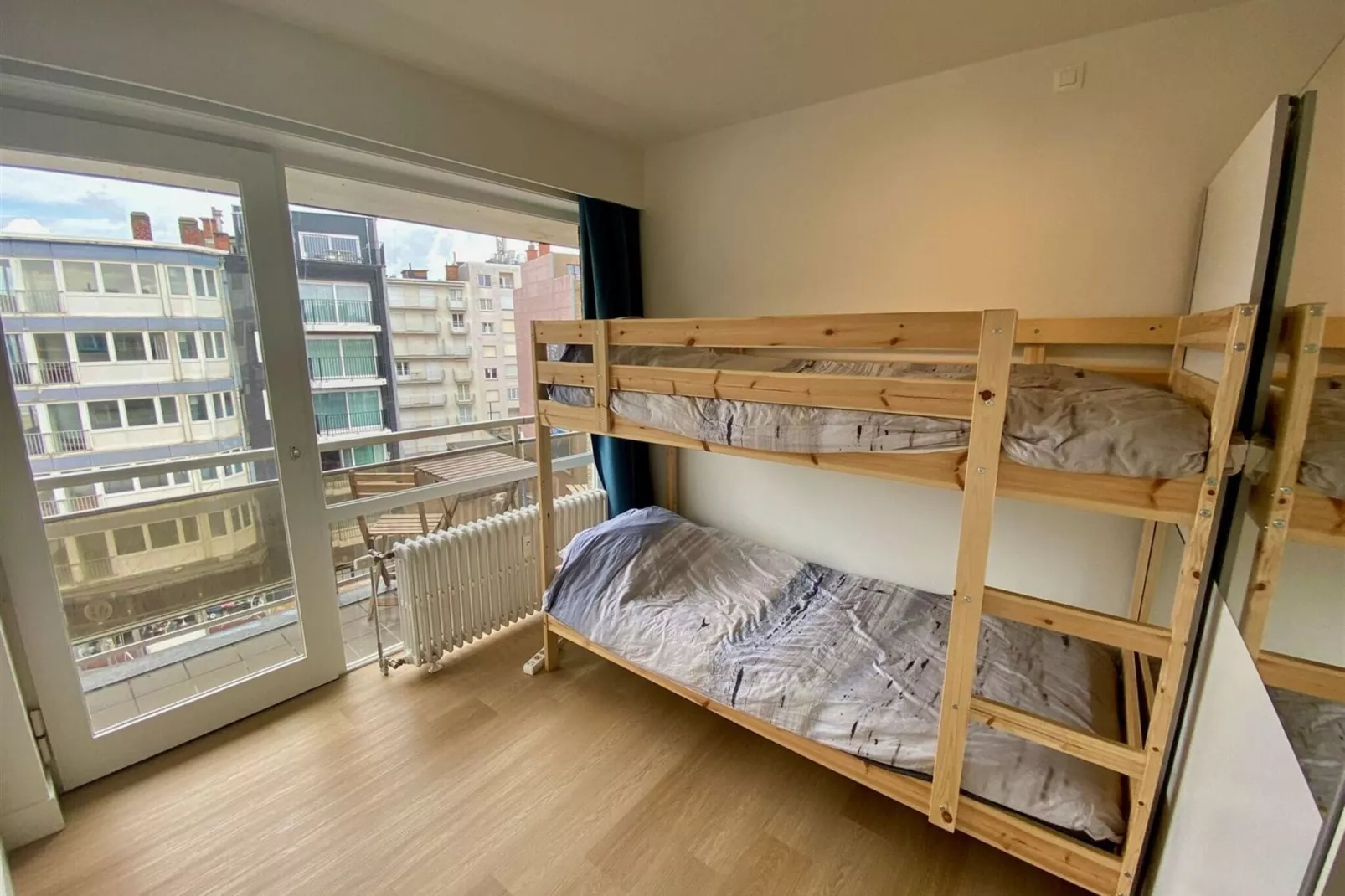 Chopin 402-Bedroom