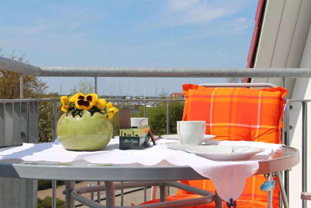 84143-Terrace balcony