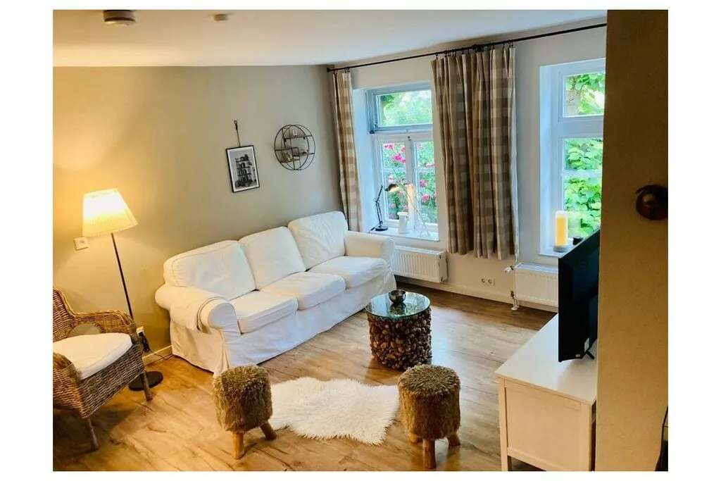389318-Wohnzimmer