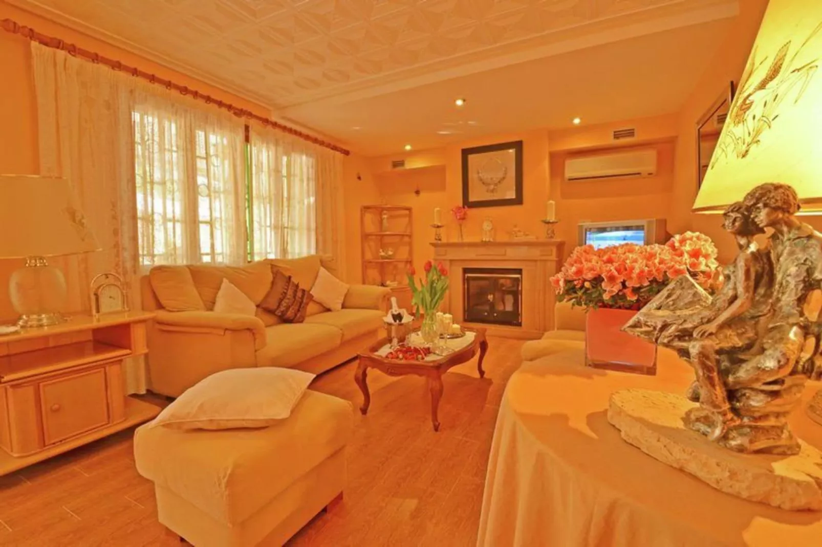 Benestar-Living room