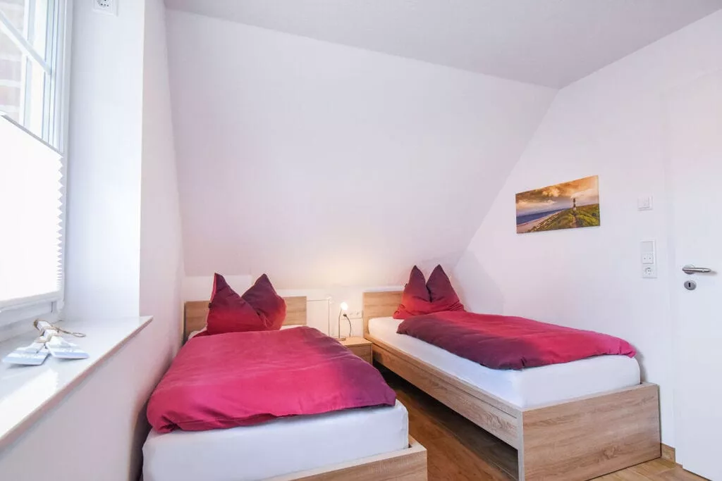278662-Bedroom