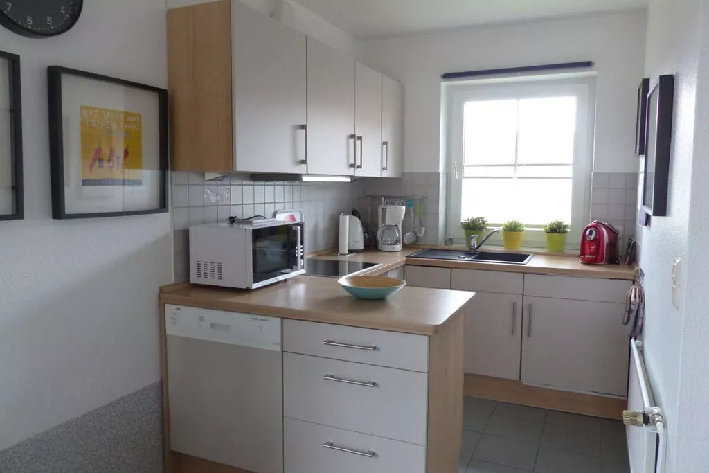 424168-Kitchen