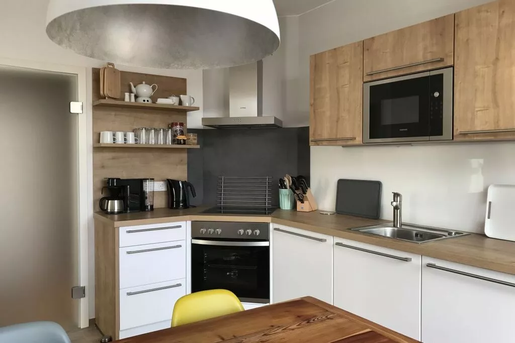 204135-Kitchen