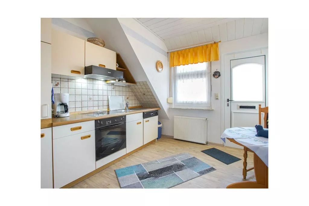 52703-Kitchen