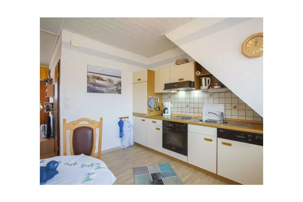52703-Kitchen
