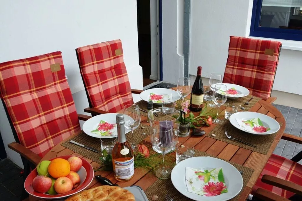 393474-Dining room