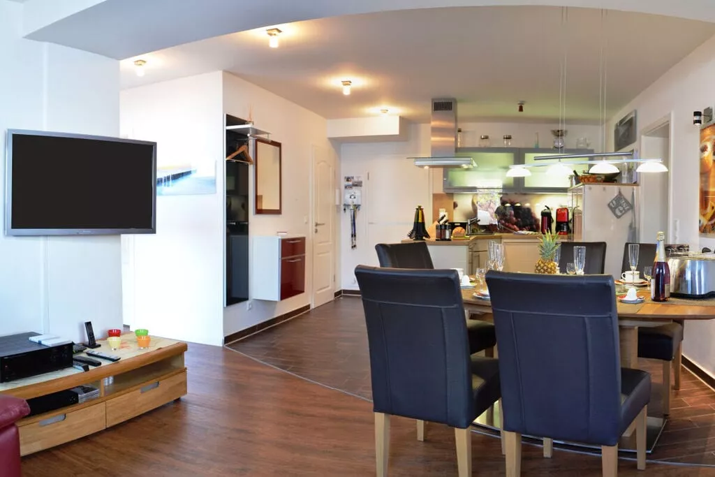 393474-Dining room