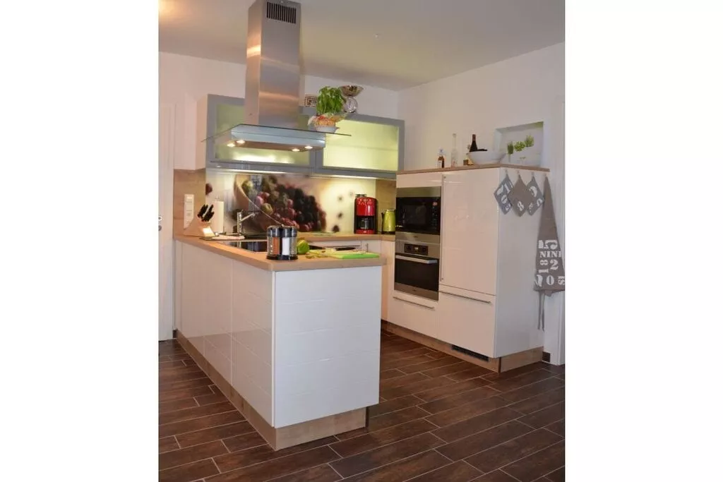 393474-Kitchen