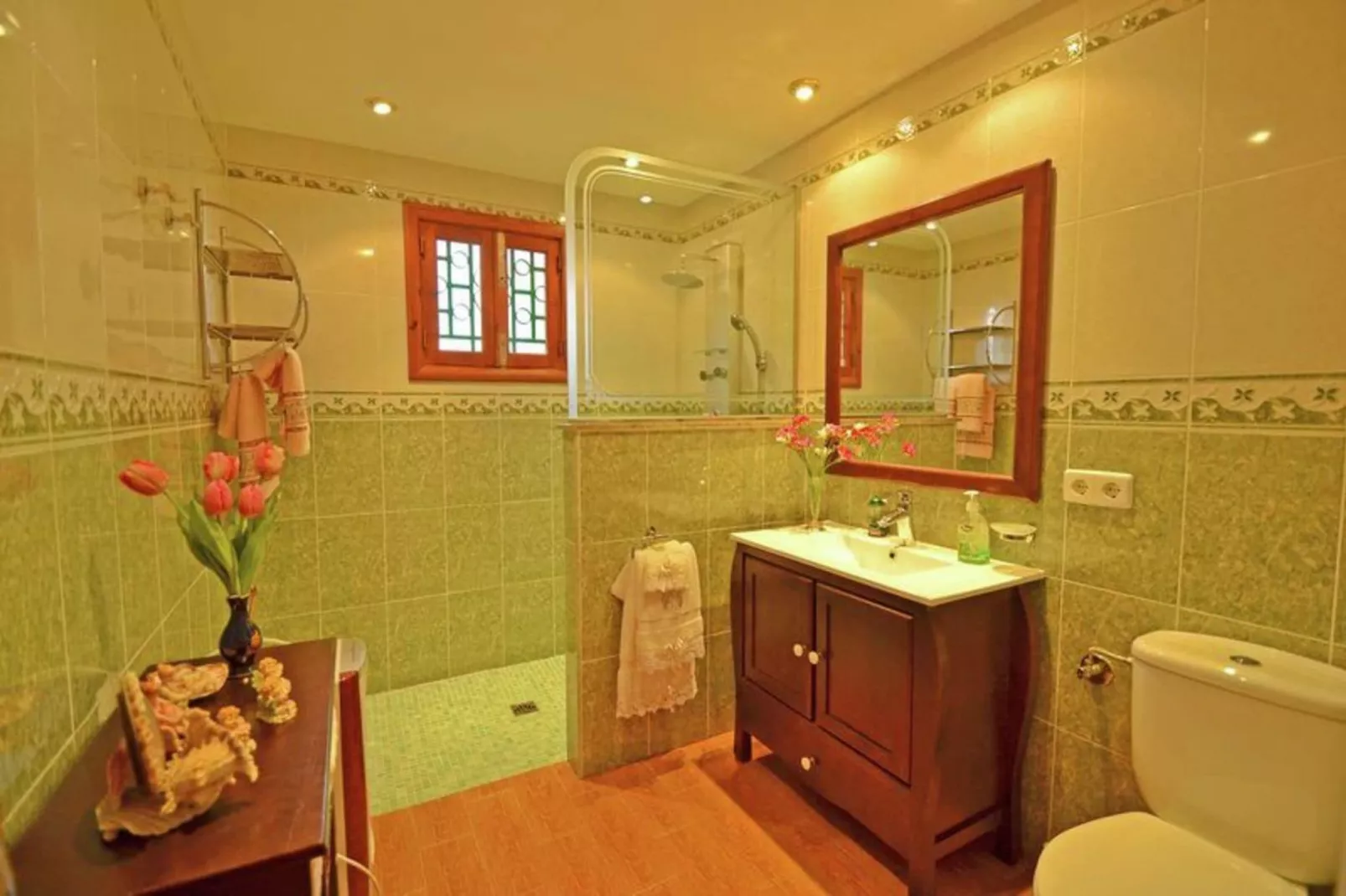 Benestar-Bathroom