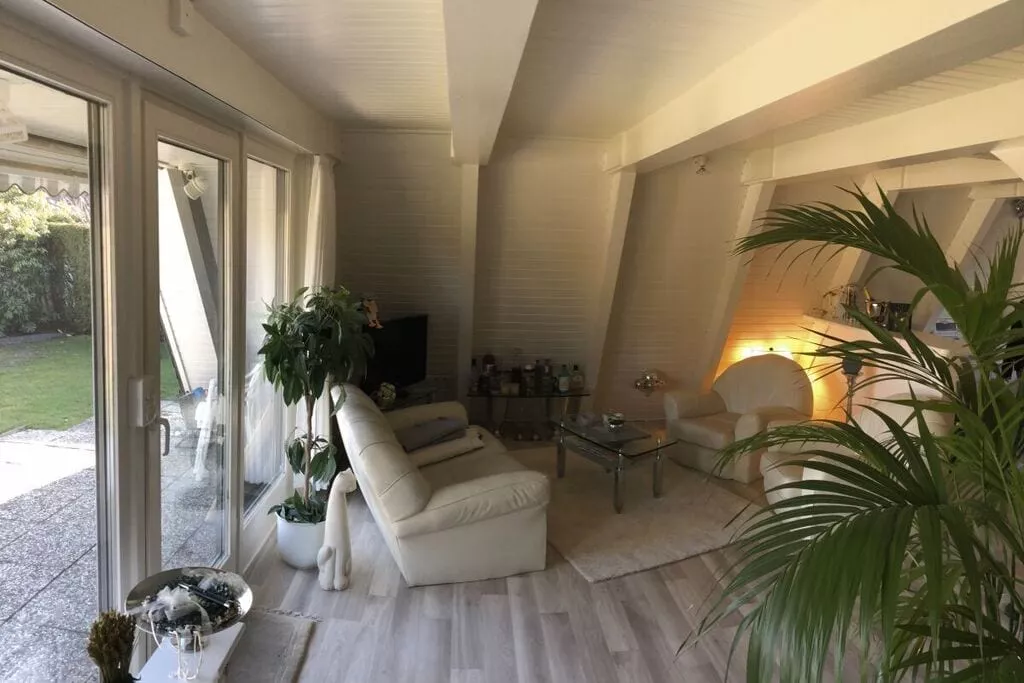 325588-Living room