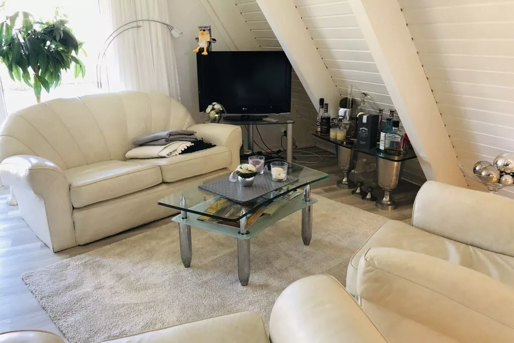 325588-Living room