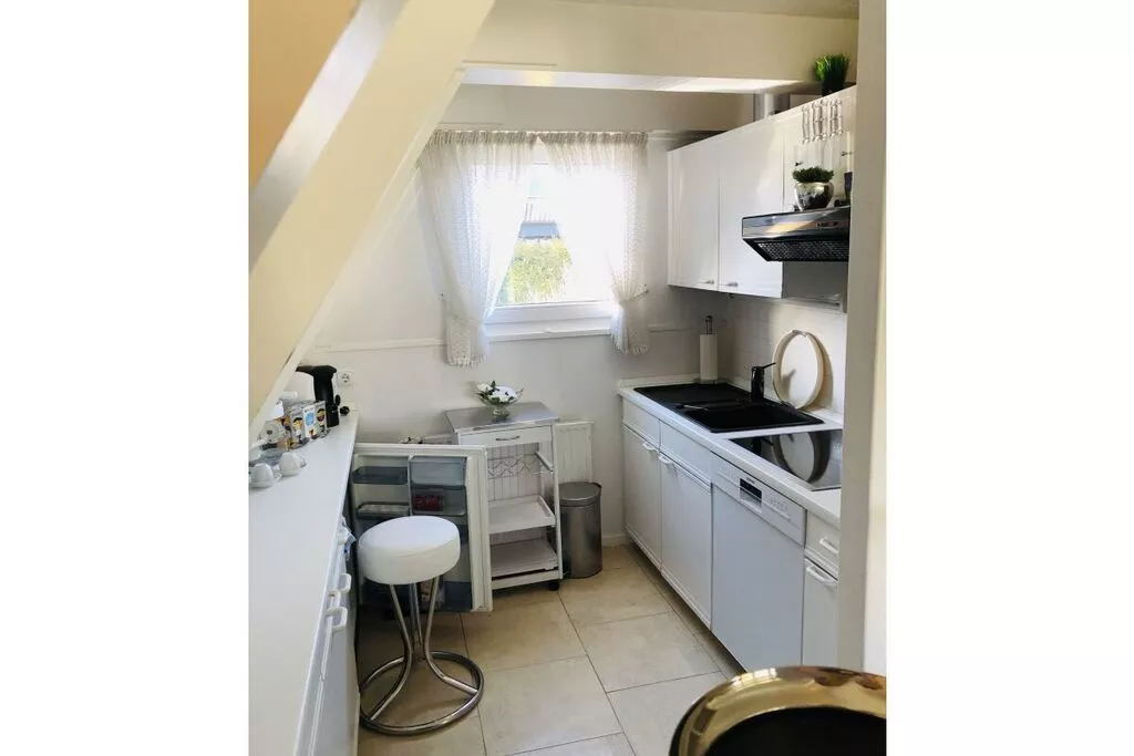 325588-Kitchen