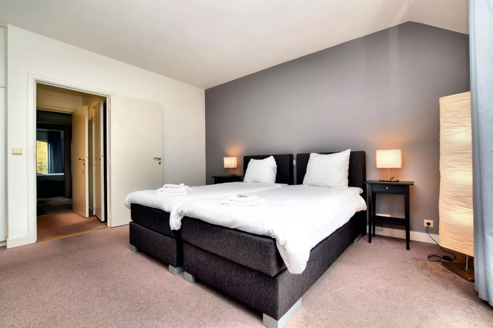Bord de Rivière-Bedroom