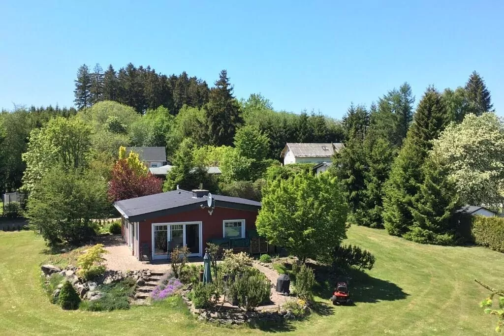 424793-Exterior summer