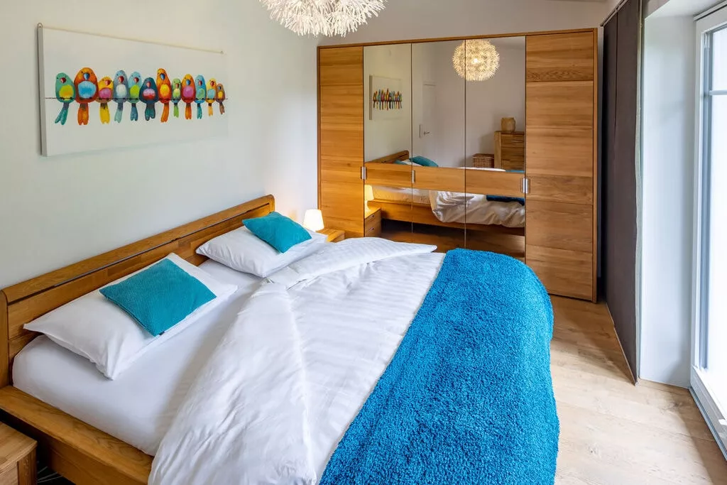 424793-Bedroom