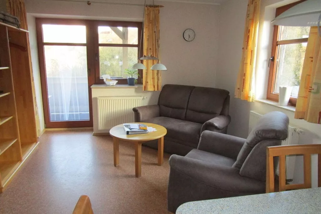 53479-Living room