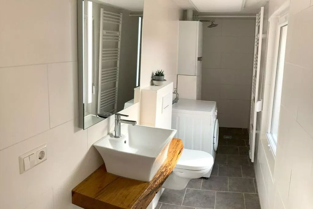 478240-Bathroom