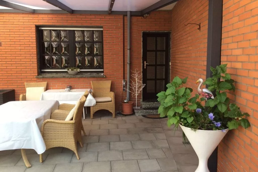 181088-Dining room