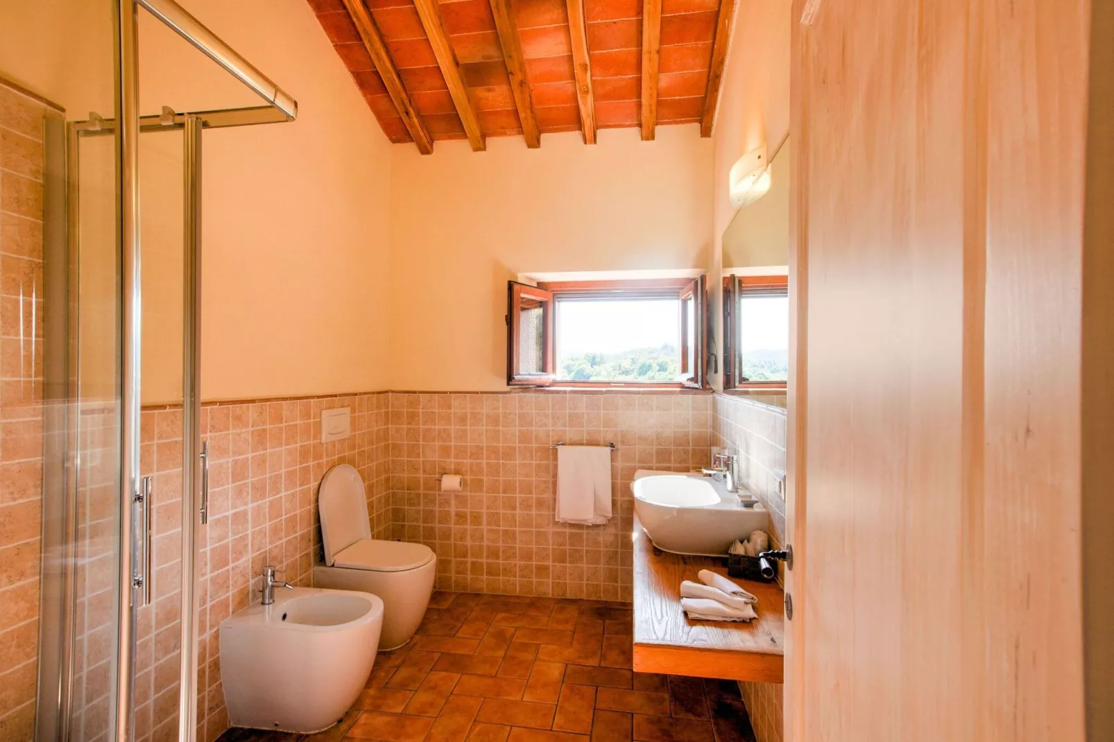 Ginepro-Bathroom