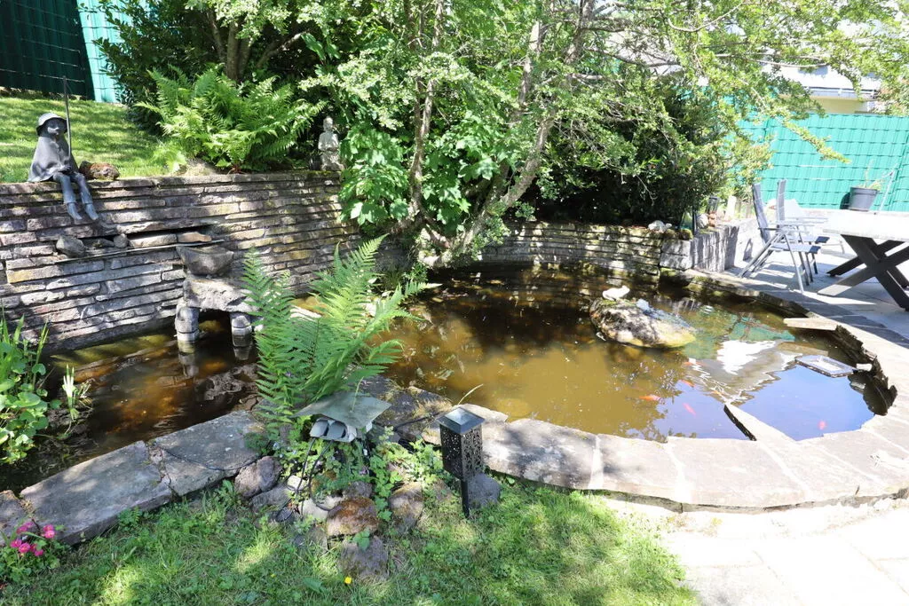 268306-Gardens summer