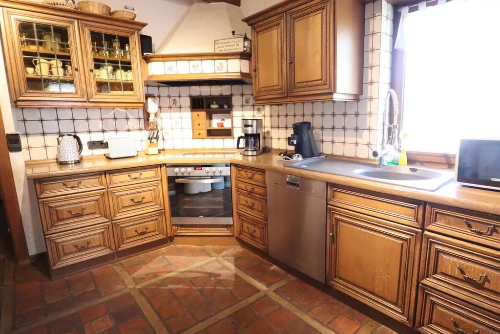 268306-Kitchen