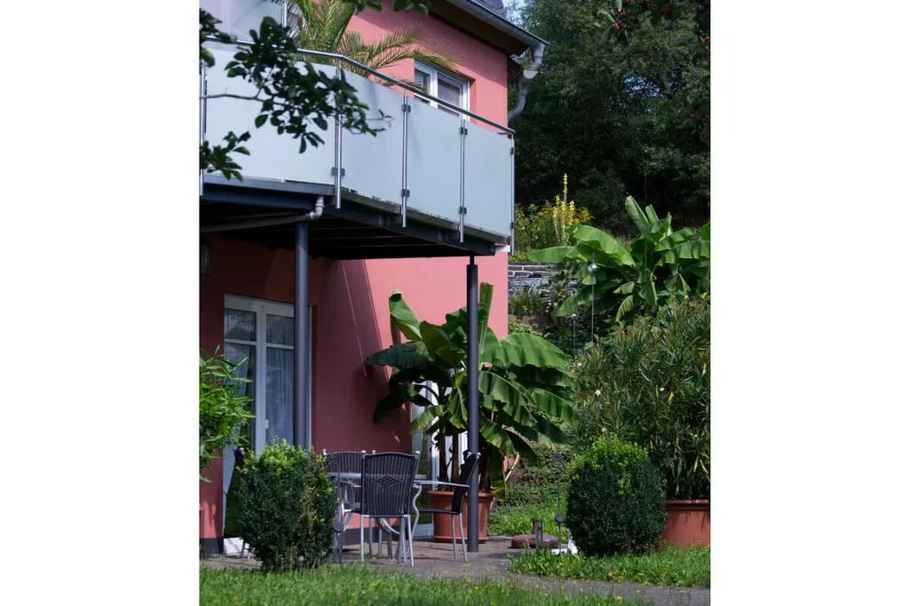 179211-Terrace balcony