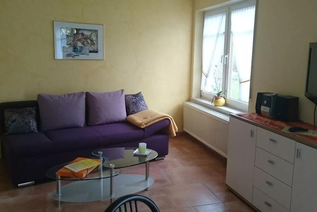 179211-Living room
