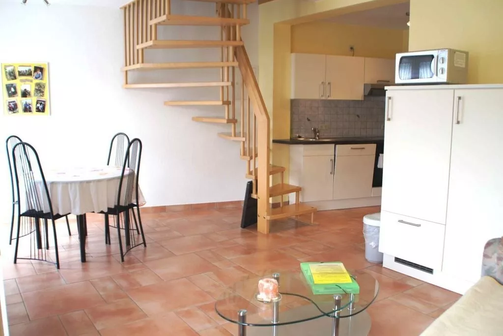 179211-Dining room