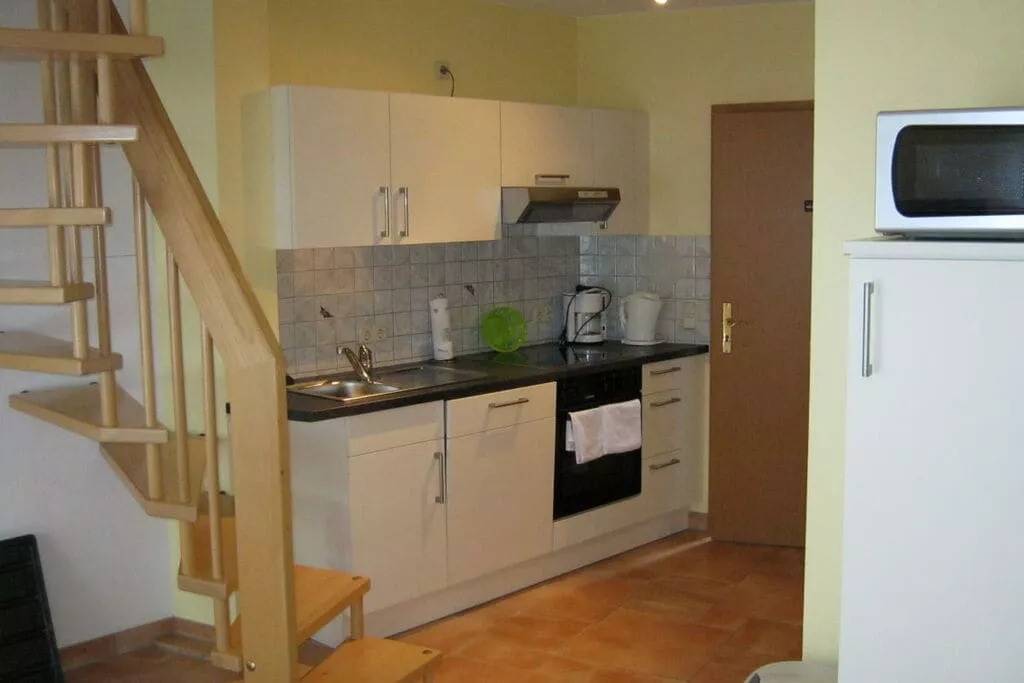179211-Kitchen