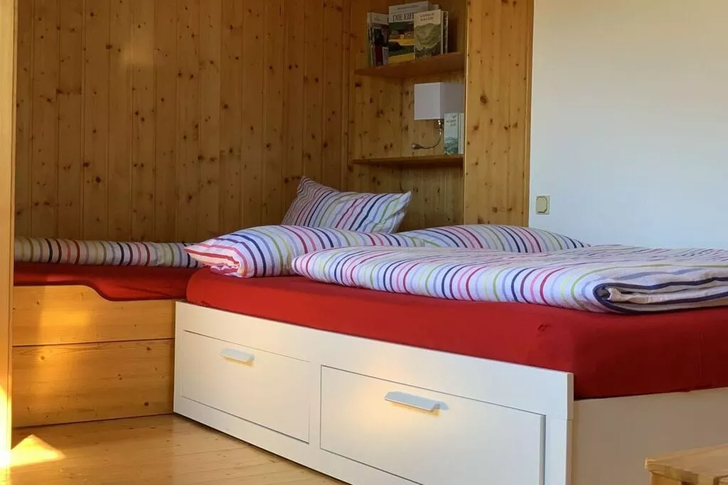 297573-Bedroom