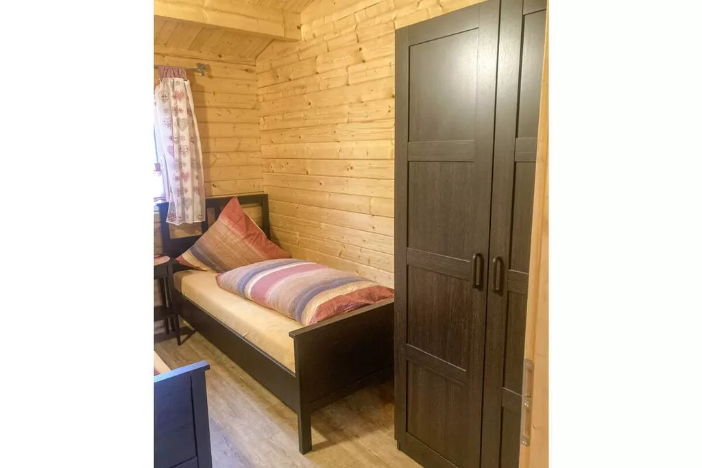 110310-Bedroom