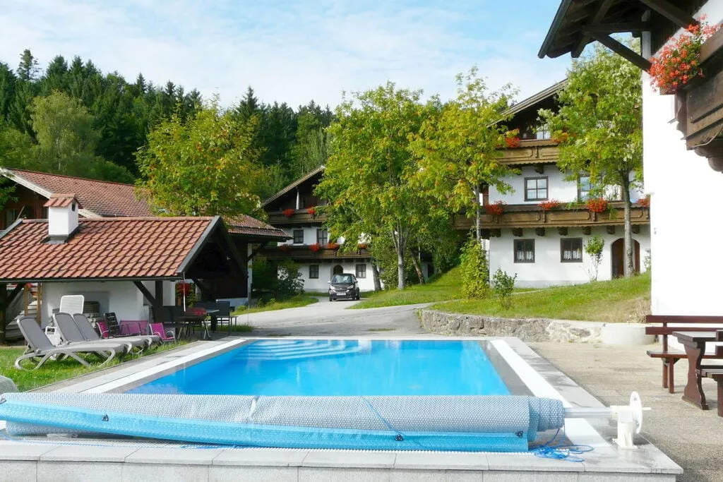 poolofhouse