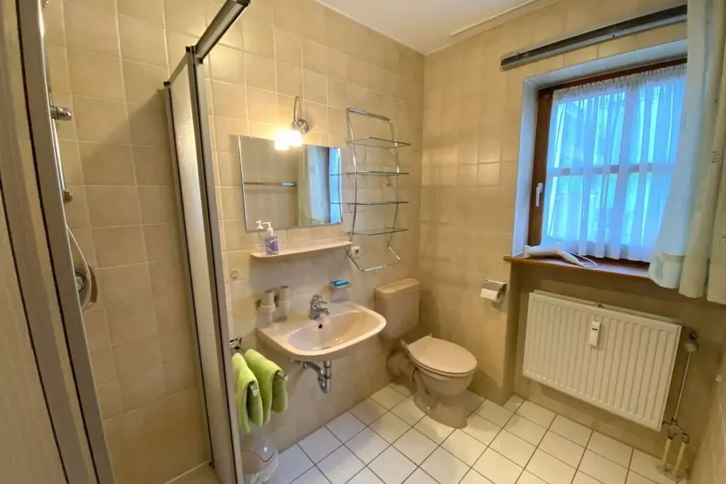198159-Bathroom