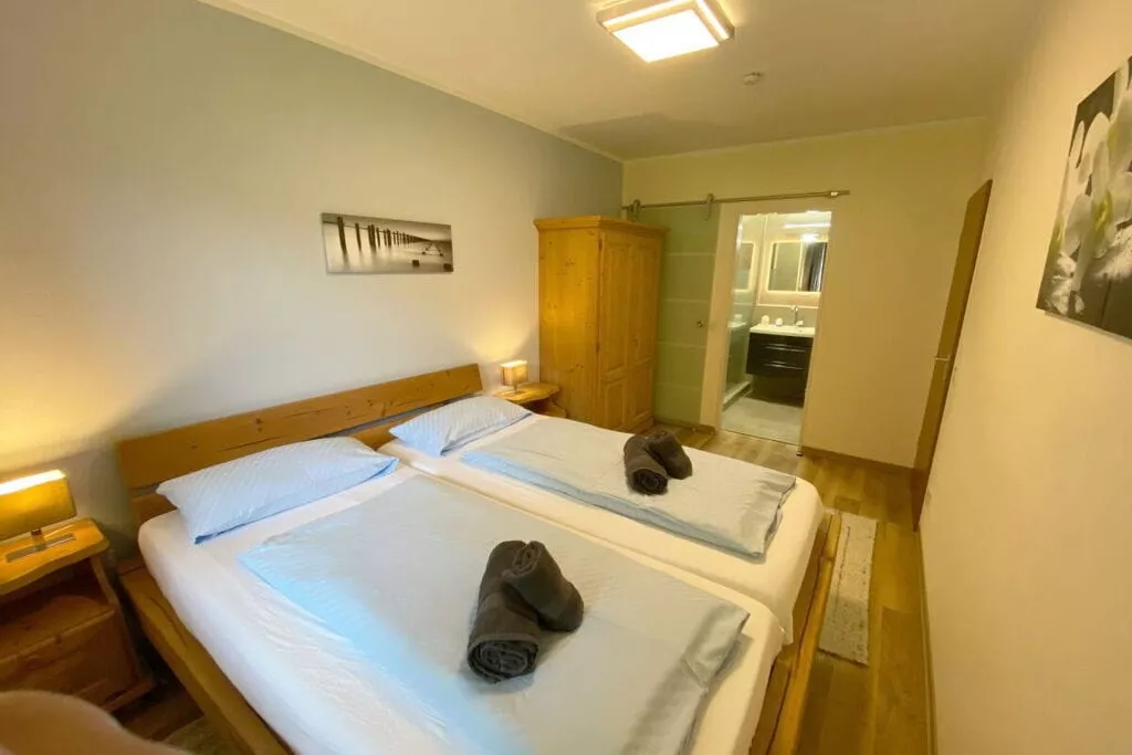 451522-Schlafzimmer