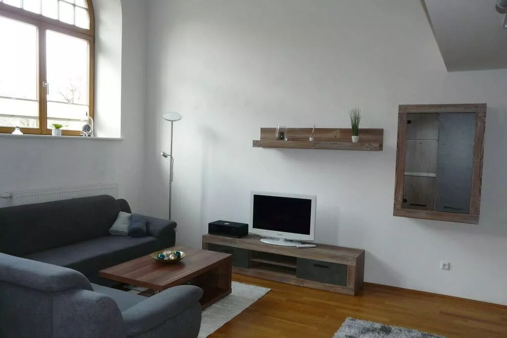284752-Living room